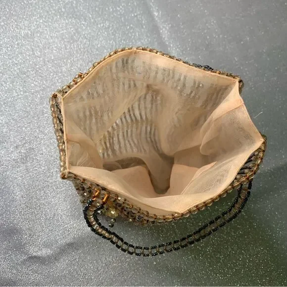 Vintage Hand Crafted wire and beaded mini bags with butterfly designs - Picture 8 of 11